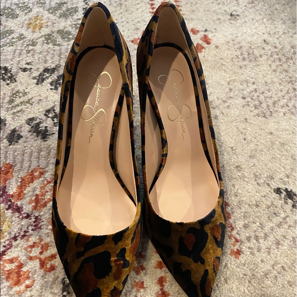 Jessica Simpson leopard print heels brand new never worn